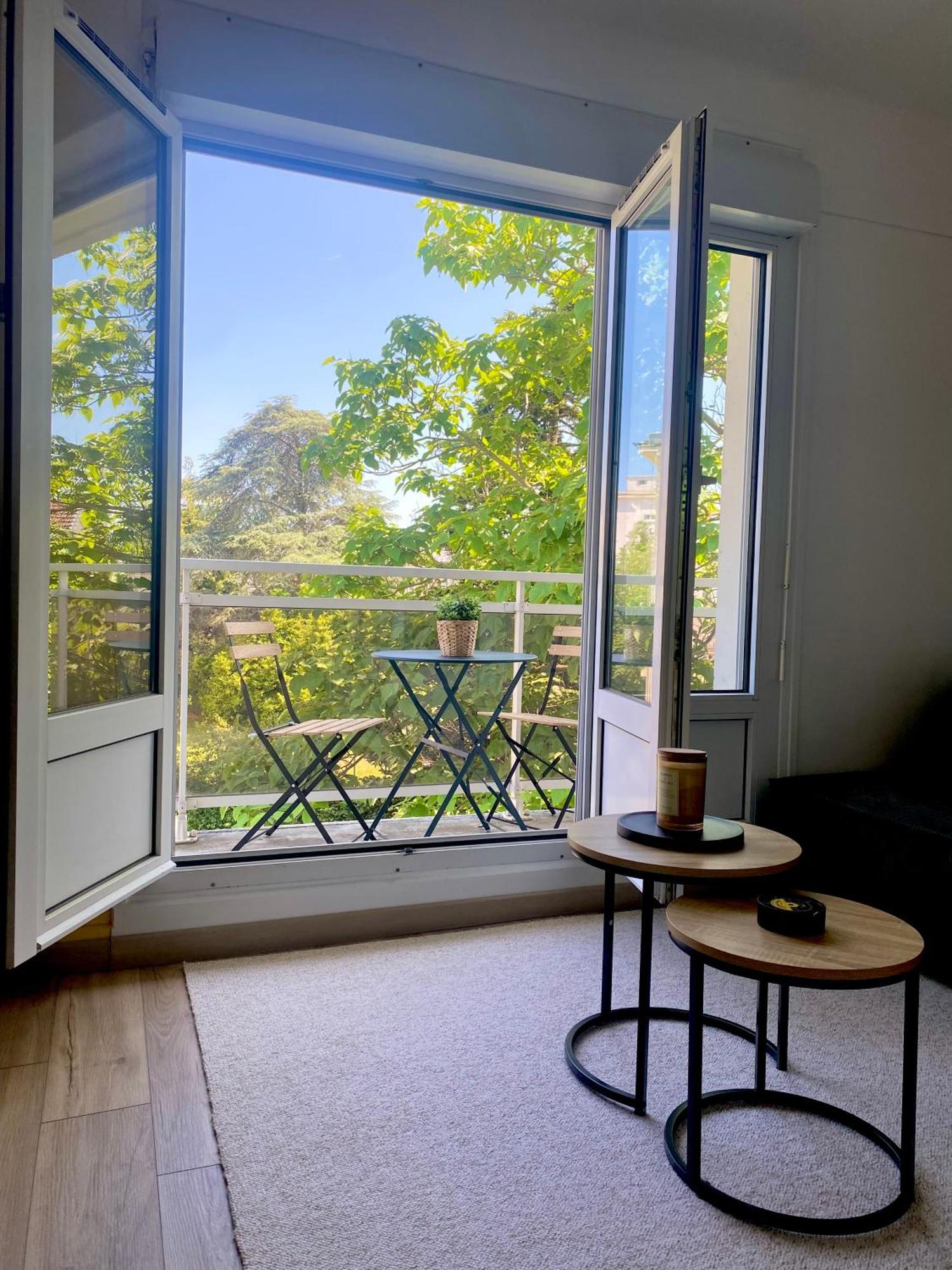 Appartement Cosy Au Coeur De Reims Esterno foto